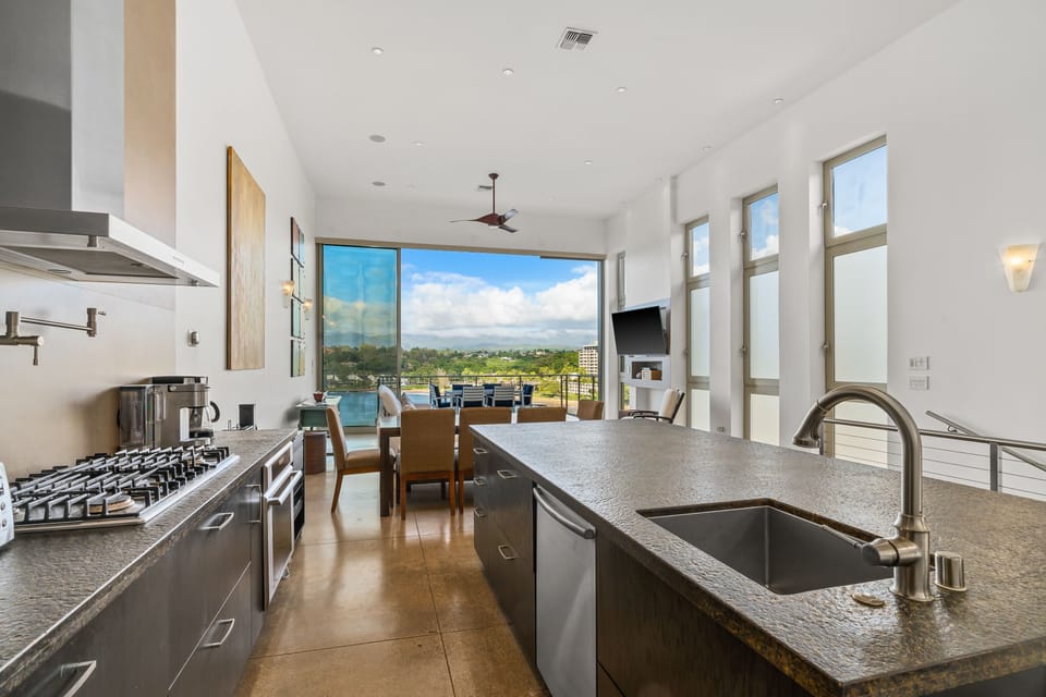 Cook while enjoying the ocean view & ocean breezes.