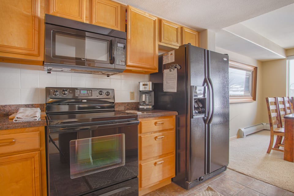 Well-stocked kitchen. Full-sized fridge and large pantry.
