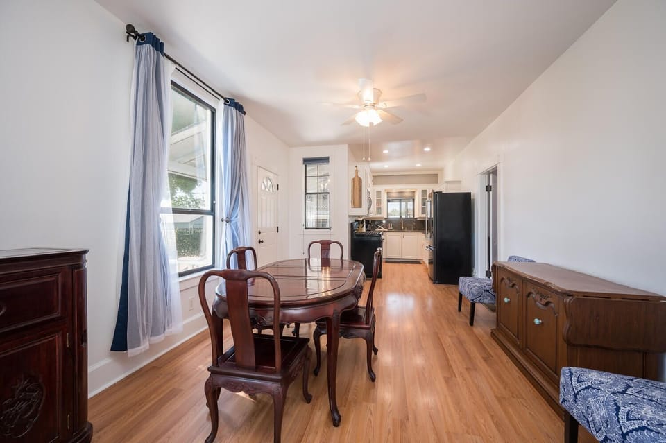 Littlefield 1890 Victorian Retreat (237)