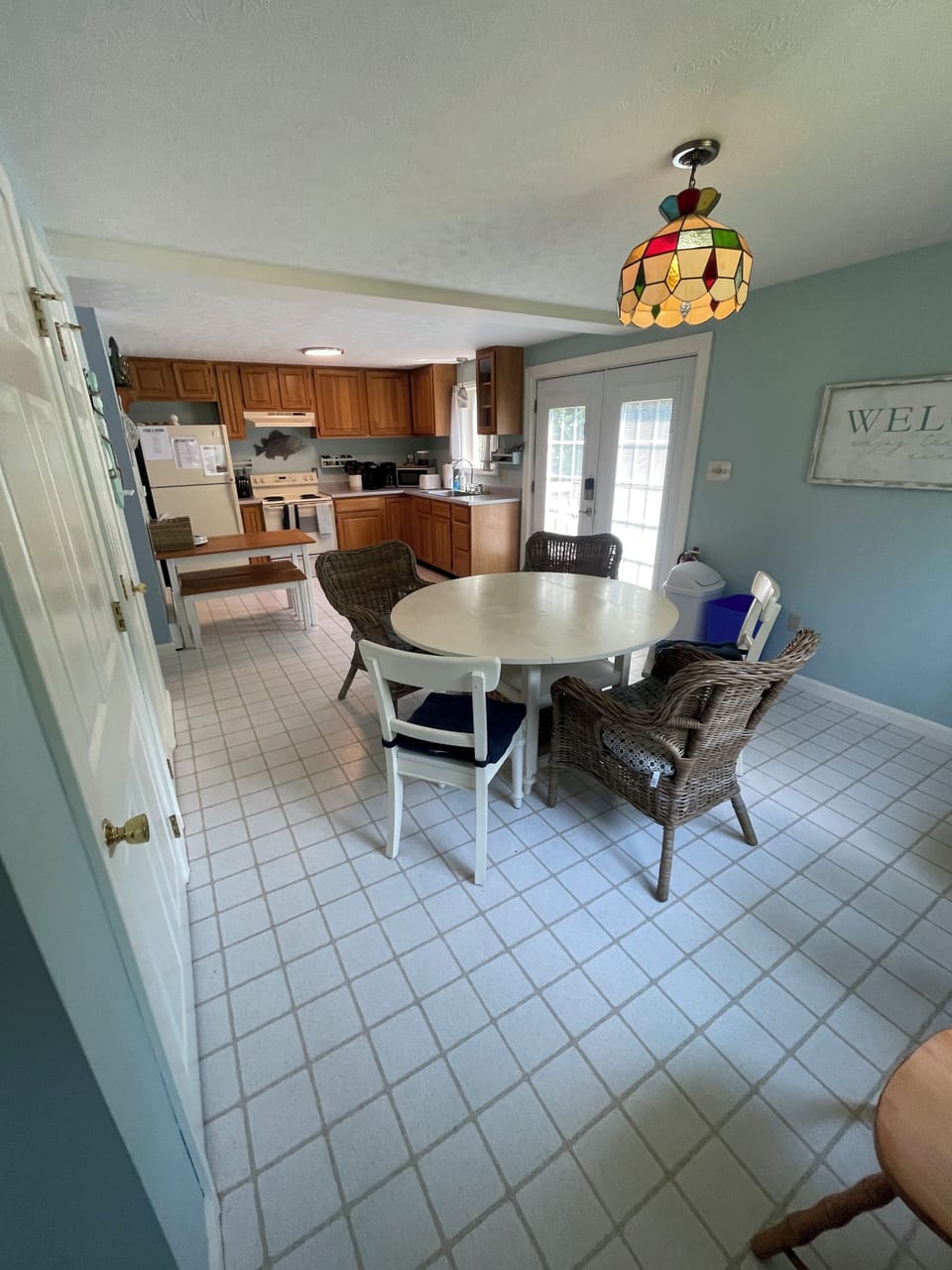 Full oversized kitchen / dining room combo. 
