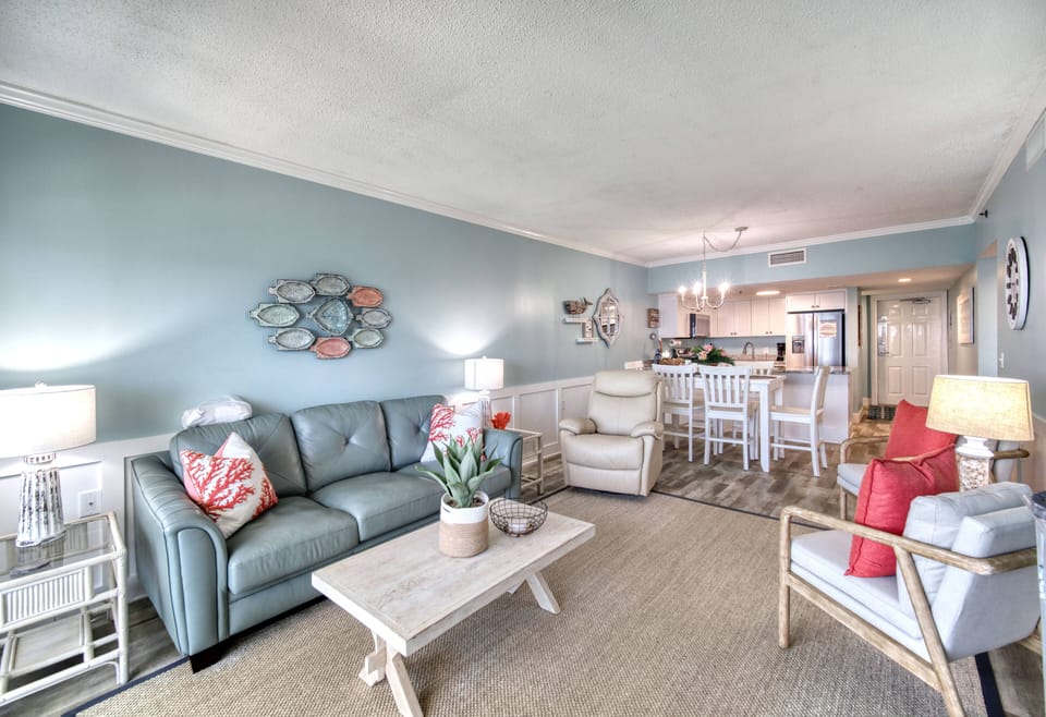 Tropical Winds, unit 702. 2 Bedroom 2 Bathroom Sleeps 6. Gulf Shores, Alabama. Managed by Island Rentals