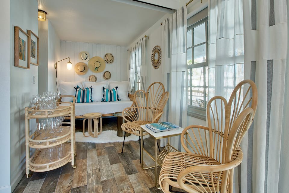 Exclusive Studio Suite, 1 King Bed | Premium bedding, down comforters, minibar, blackout drapes