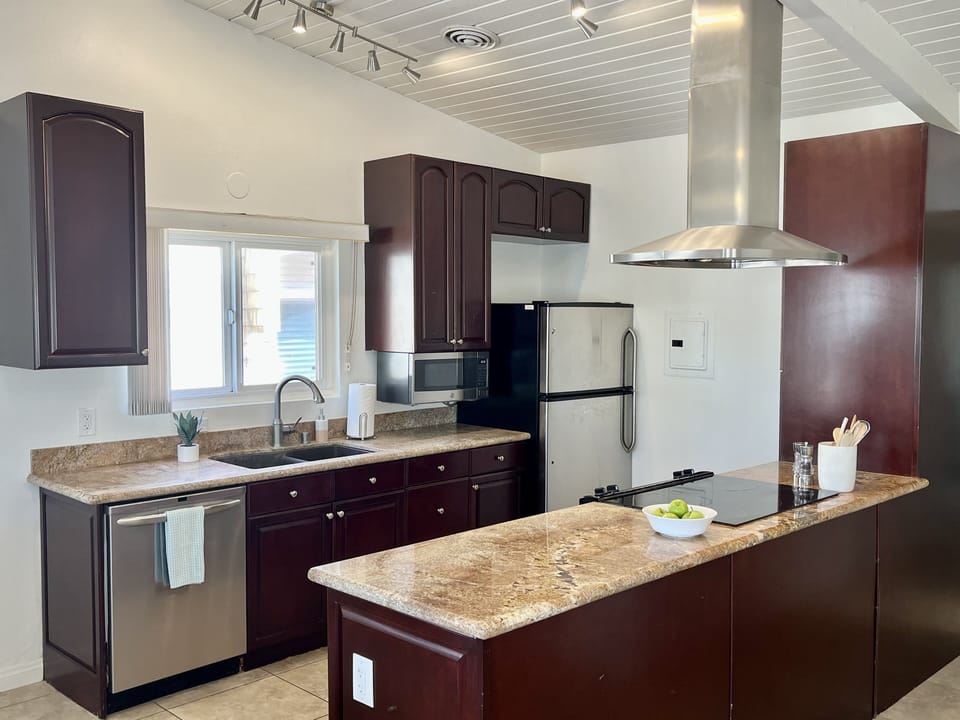 Upstairs Unit: Kitchen with all of the amenities 
