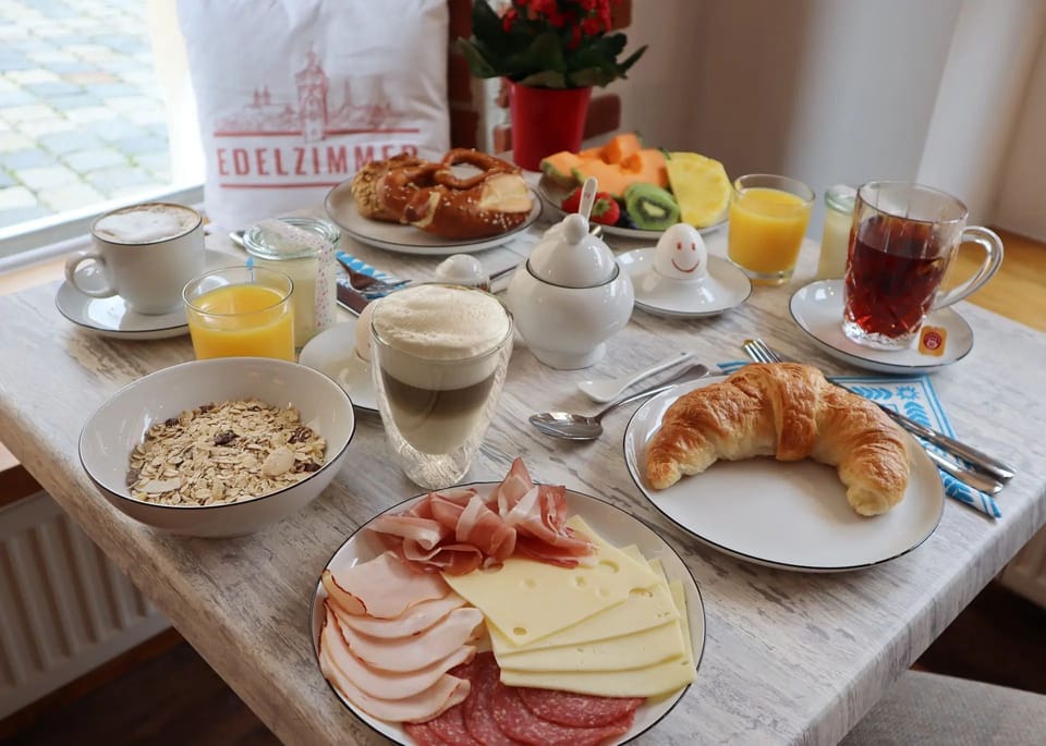 Breakfast meal