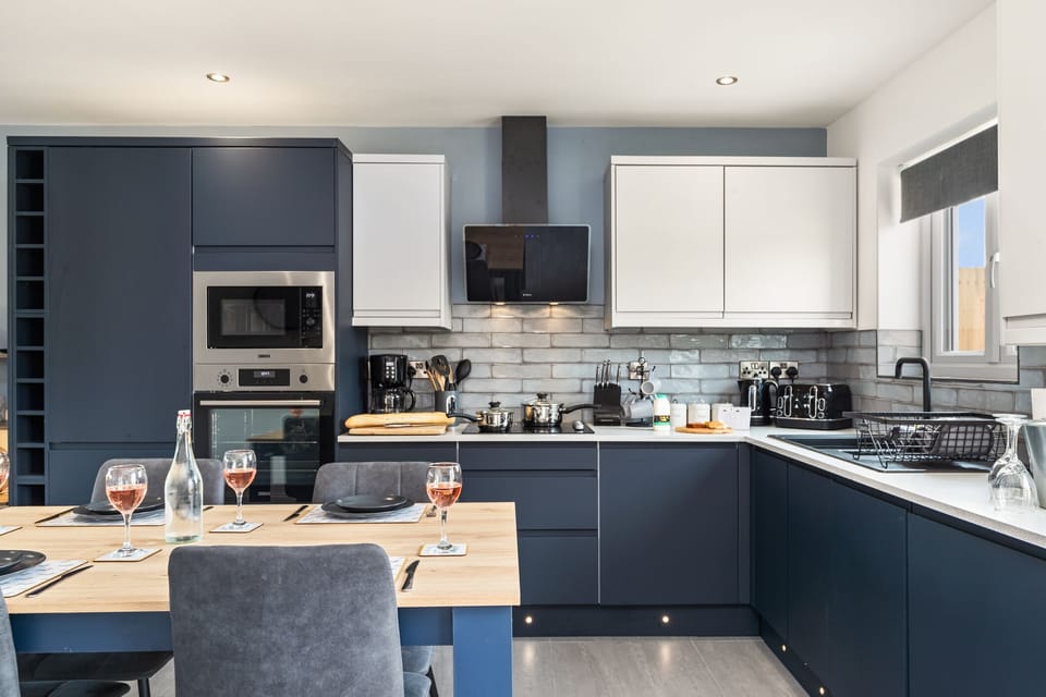 Panoramic Cottage, Private Bathroom | Shared kitchen