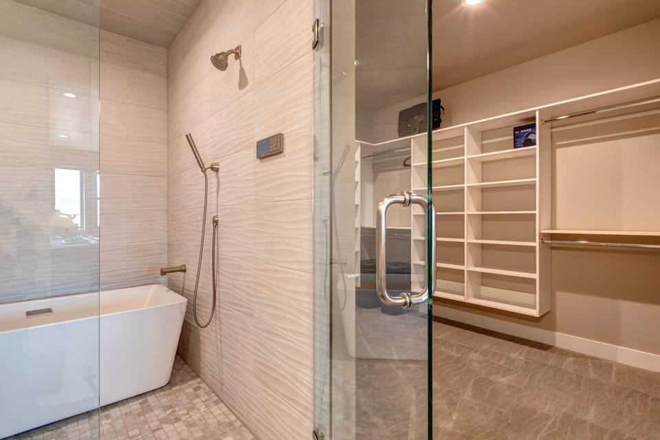 Huge Walk-in Closet