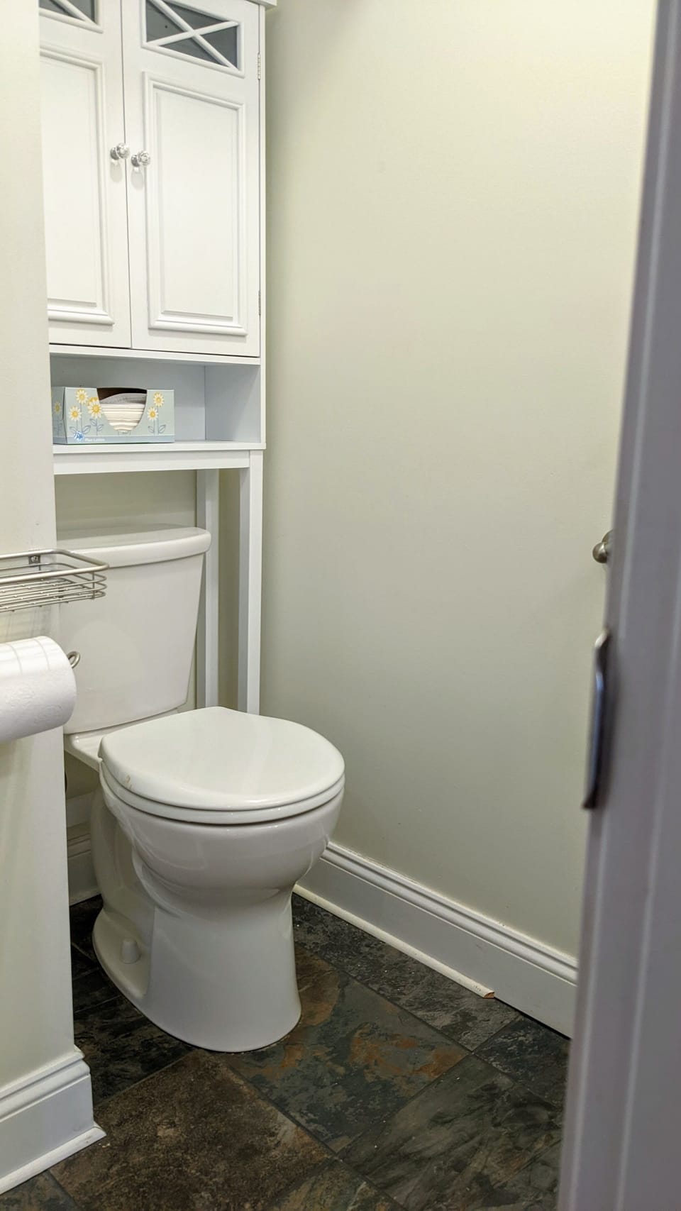 Powder Room - 1st Fl