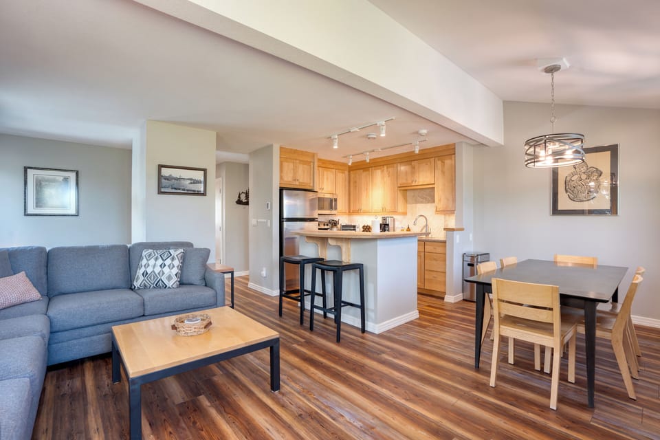 Living and dining.
