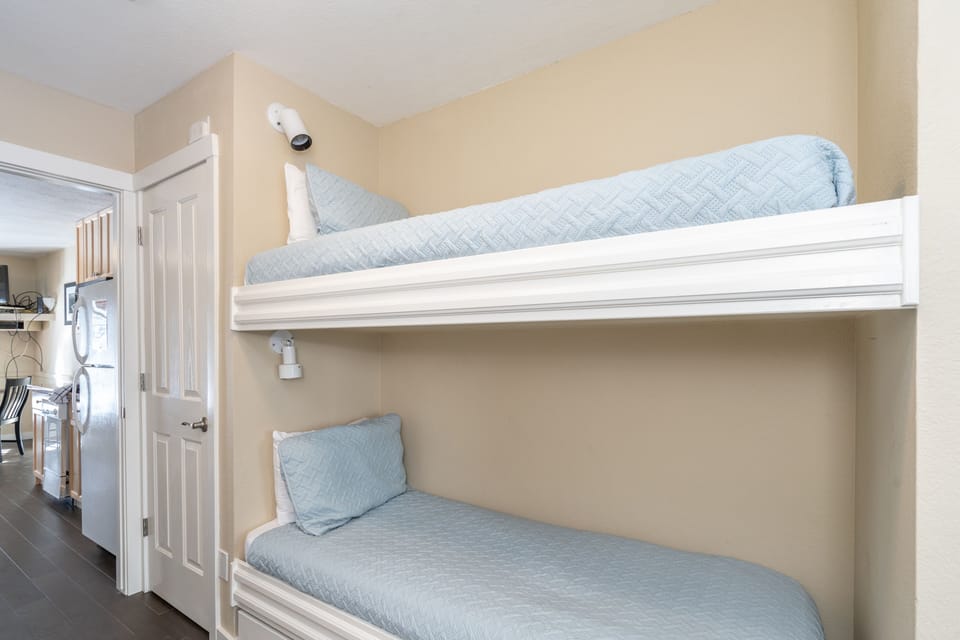 Bonus built in bunk beds in the primary bedroom.