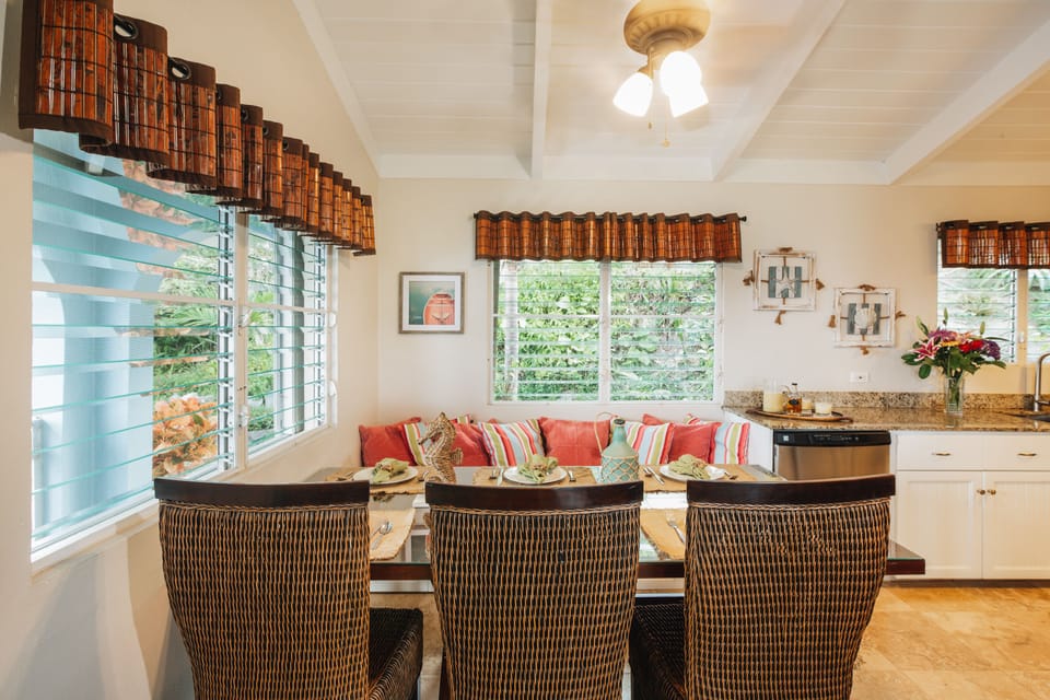 Seating for 6 in the indoor dining area.