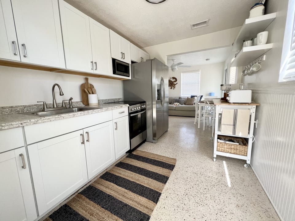 Kitchen and Coffee Bar