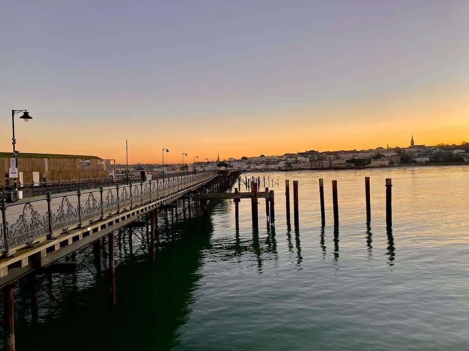 Queens local area, Ryde Pier.