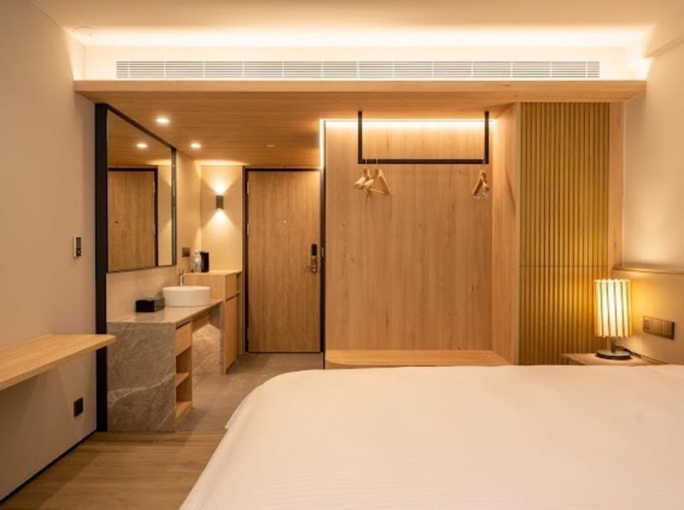 Deluxe Double Room | Desk, laptop workspace, free WiFi, bed sheets