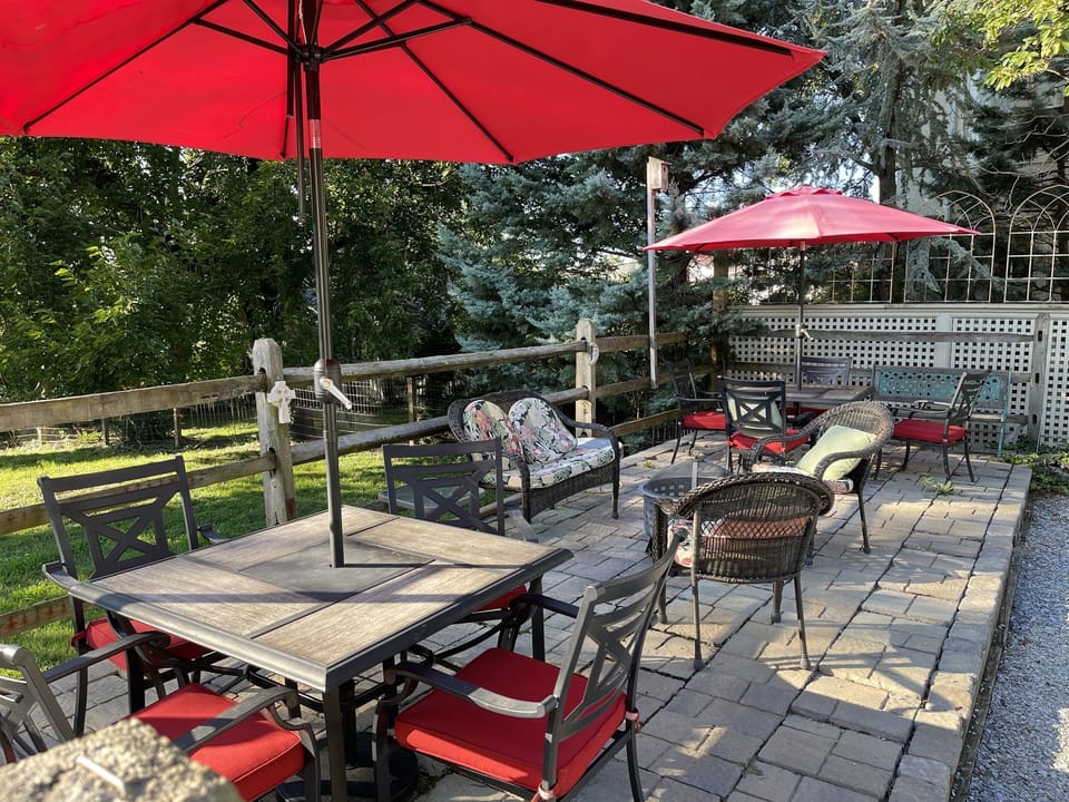Shared guest patio