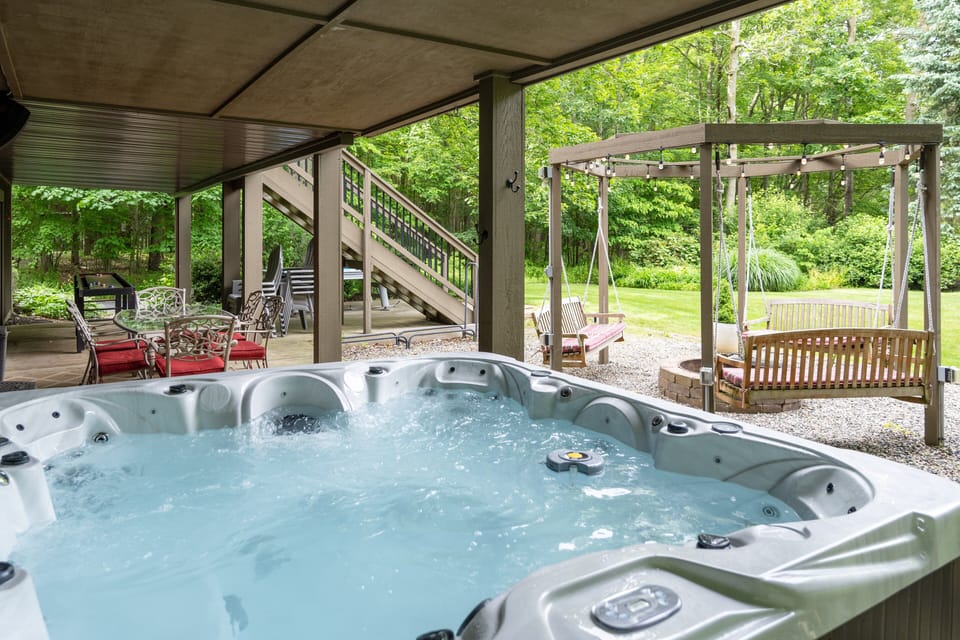 BluSprings Private Hot Tub
