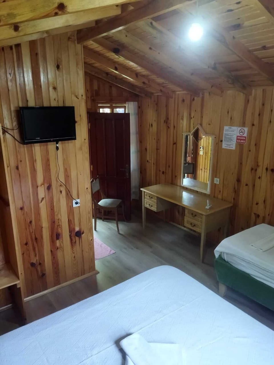 Standard Room | Rollaway beds (free), bed sheets
