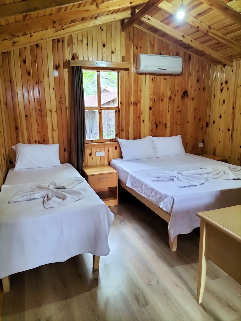 Rollaway beds (free), bed sheets