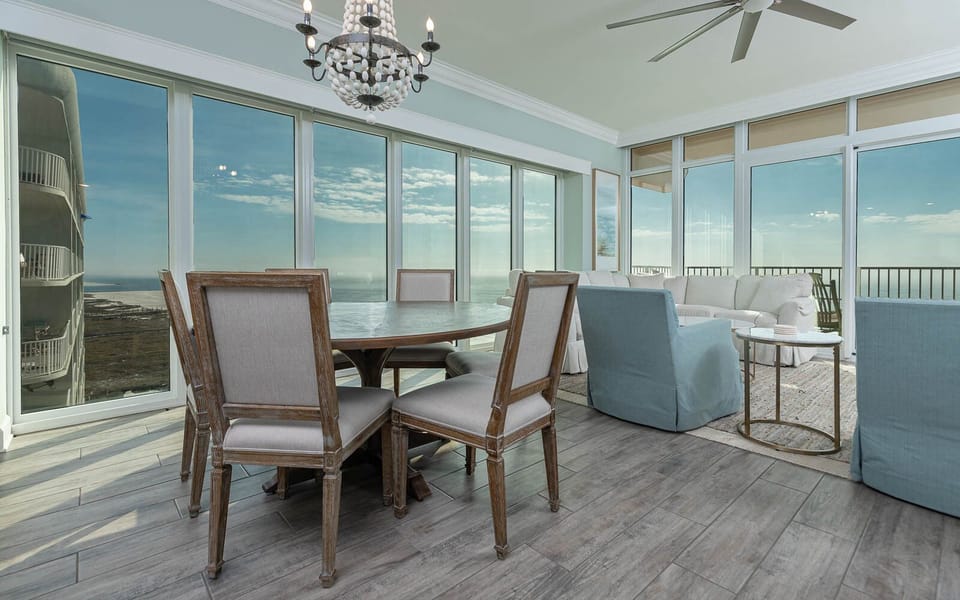Savor a family meal or enjoy a fun game night with stunning panoramic views and create lasting memories with loved ones
