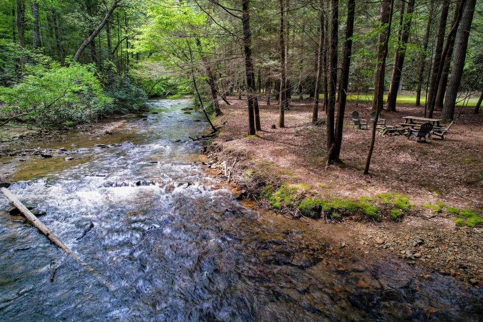 250 feet of famous Fightingtown creek frontage