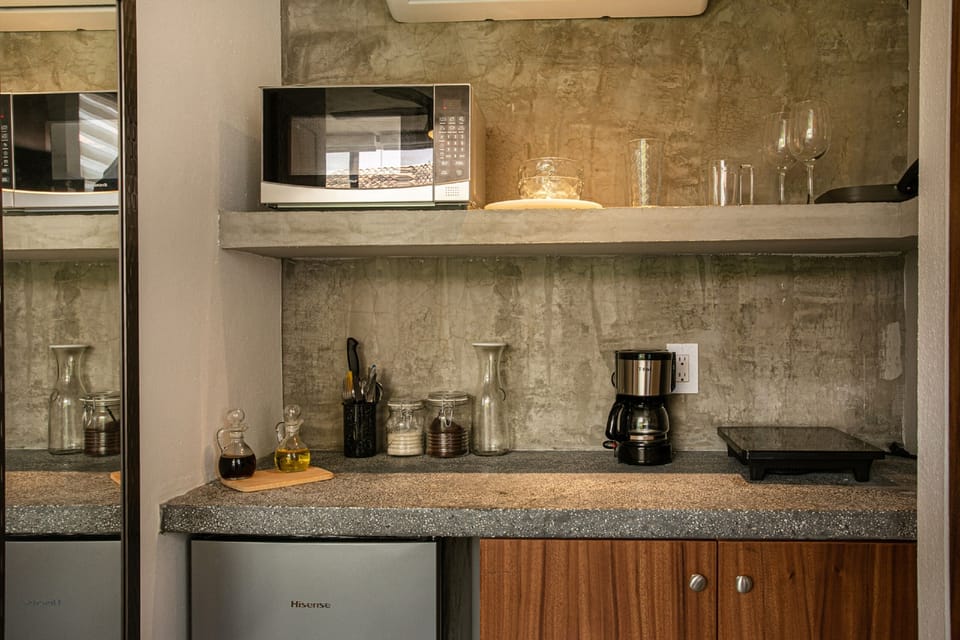 Studio Olivo | Private kitchen | Microwave, oven, coffee/tea maker, toaster