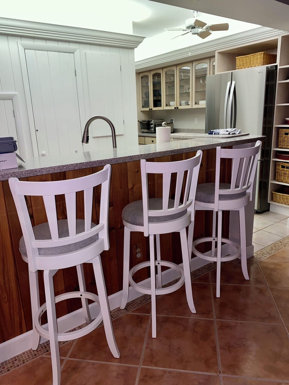 Kitchen island seating.