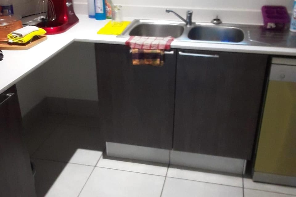 Apartment | Private kitchen | Fridge, microwave, oven, stovetop