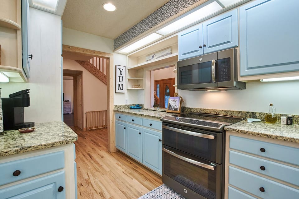 Stocked w/ a full set of pots, pans, baking dishes, utensils, Keurig, + more