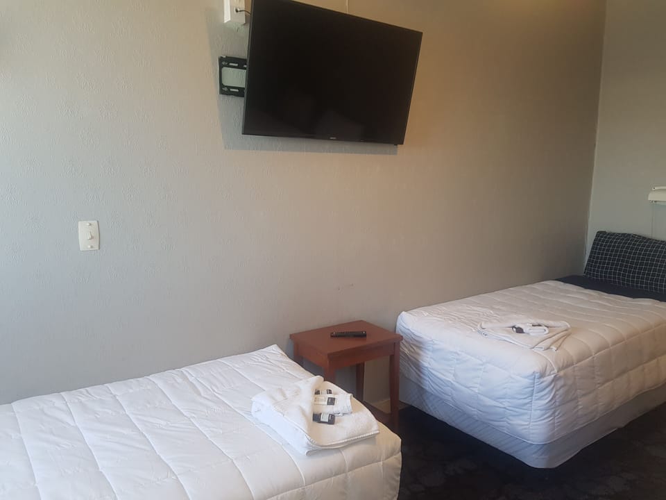 Family Room | Free WiFi