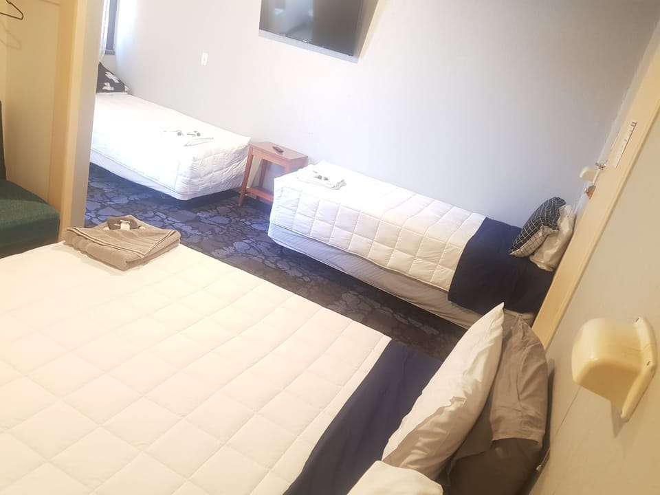 Family Room | Free WiFi