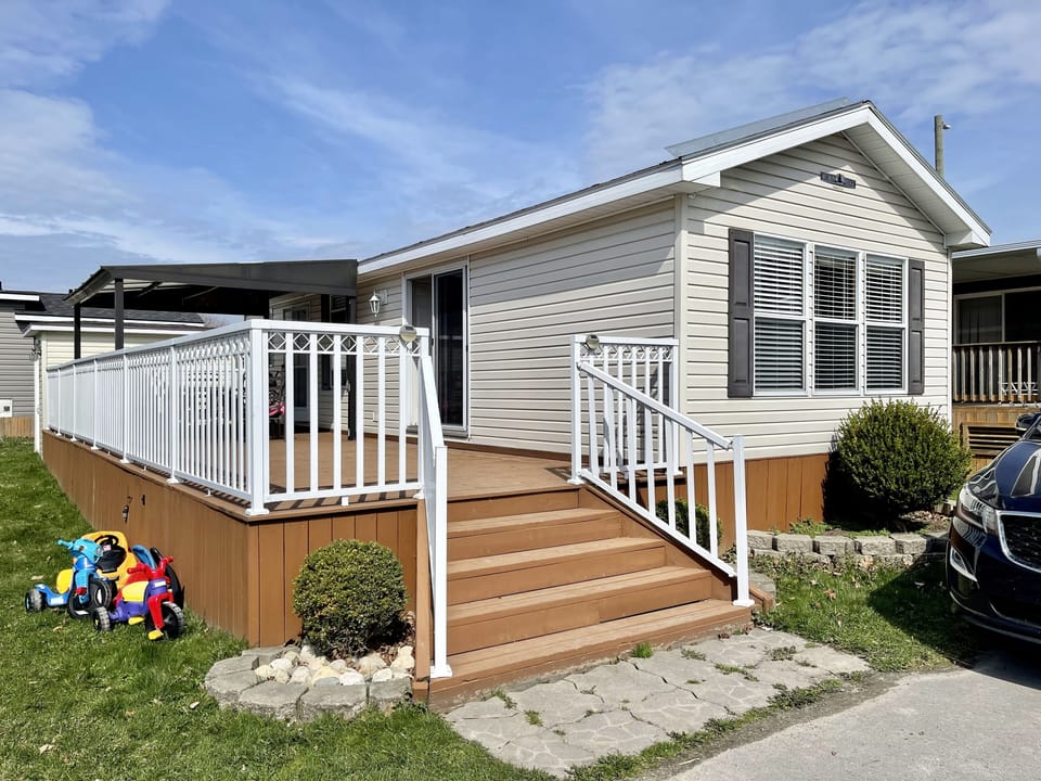 Side angle view of the cottage