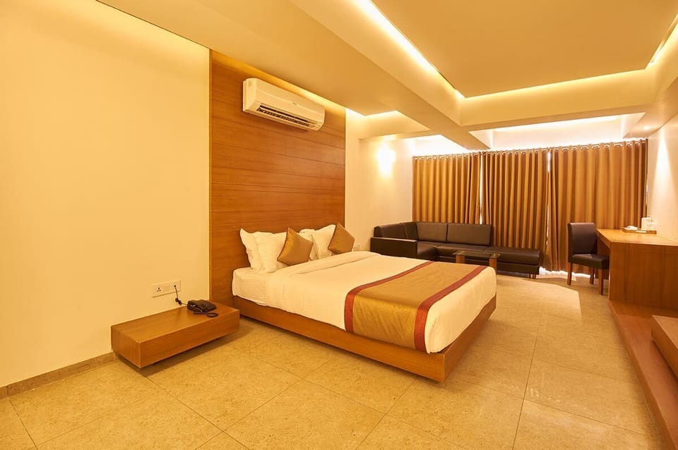 Premium Double Room | Iron/ironing board (on request), WiFi (free)