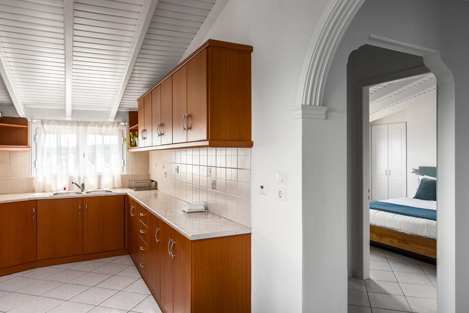 Apartment | Private kitchen | Fridge, oven, stovetop, espresso maker