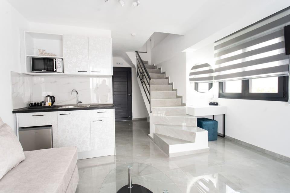 Luxury Loft | Living area | Smart TV