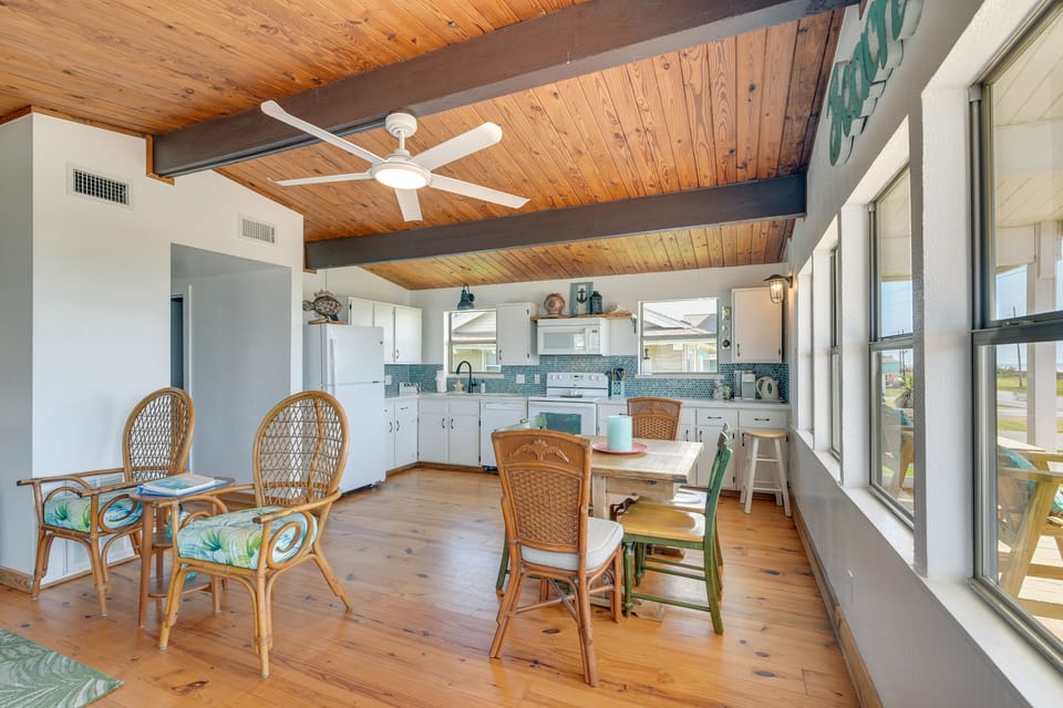 Living Area | Keyless Entry