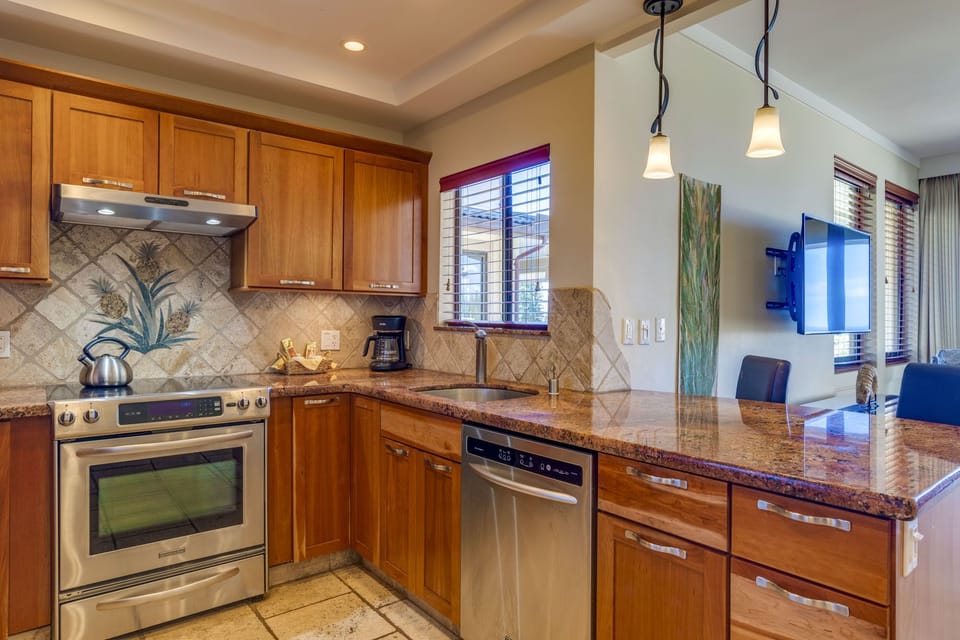 Kitchen | Fully Equipped