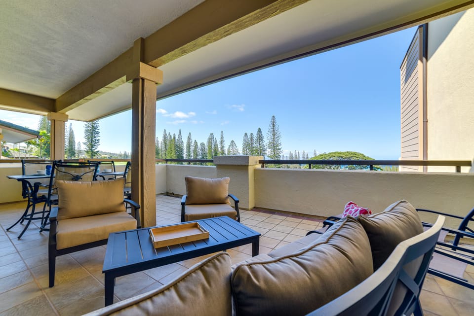 Condo Exterior | Furnished Lanai