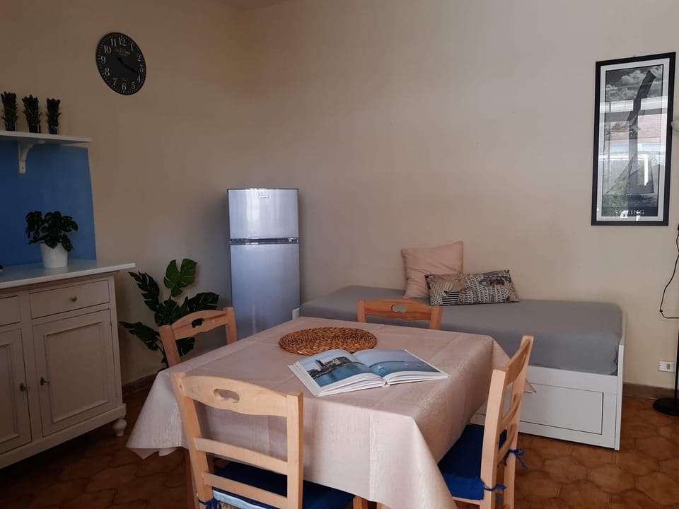 House | 1 bedroom, bed sheets