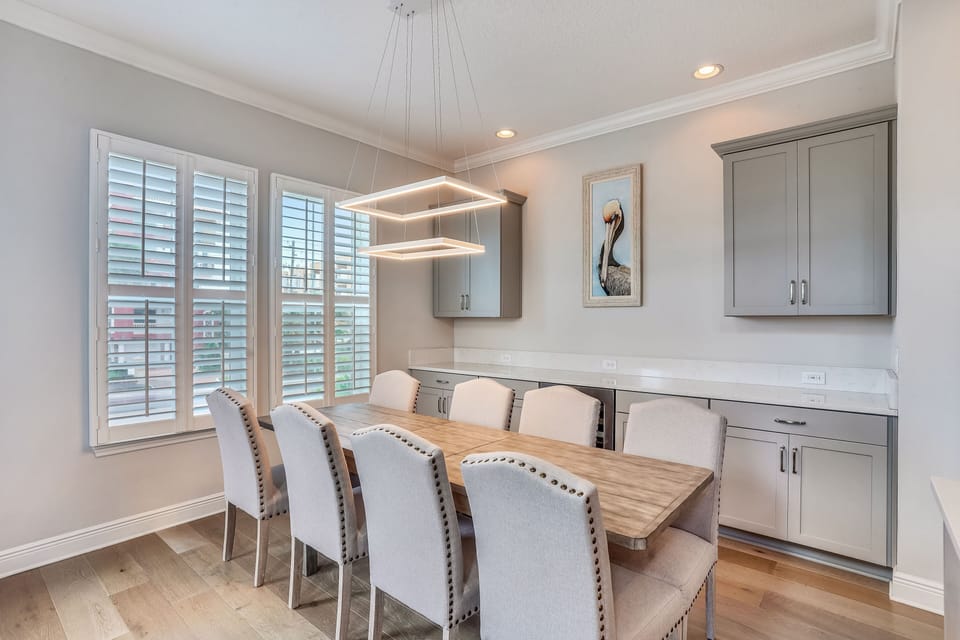 Spacious Dining Room Table