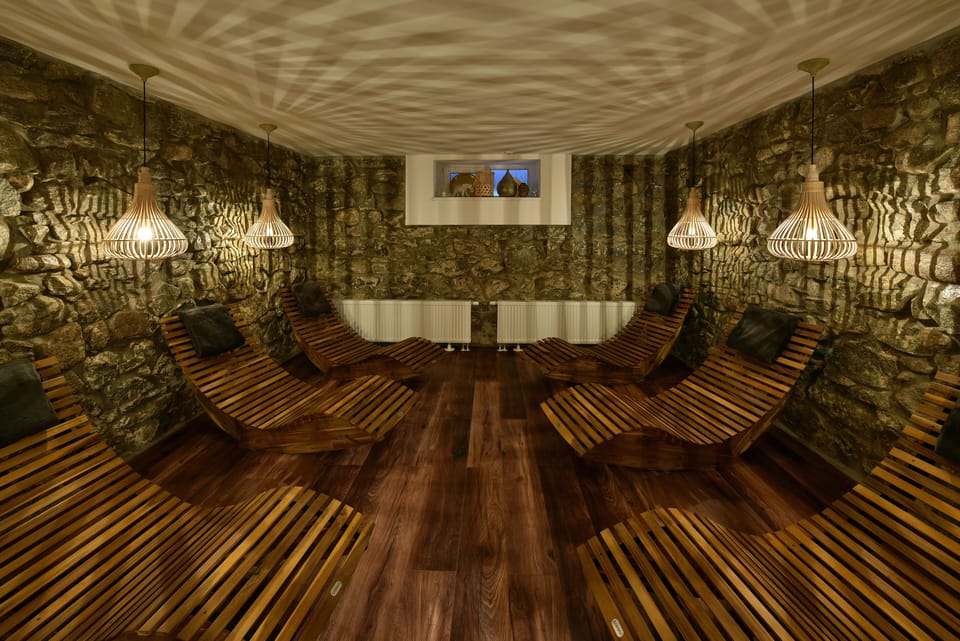 Sauna, steam room