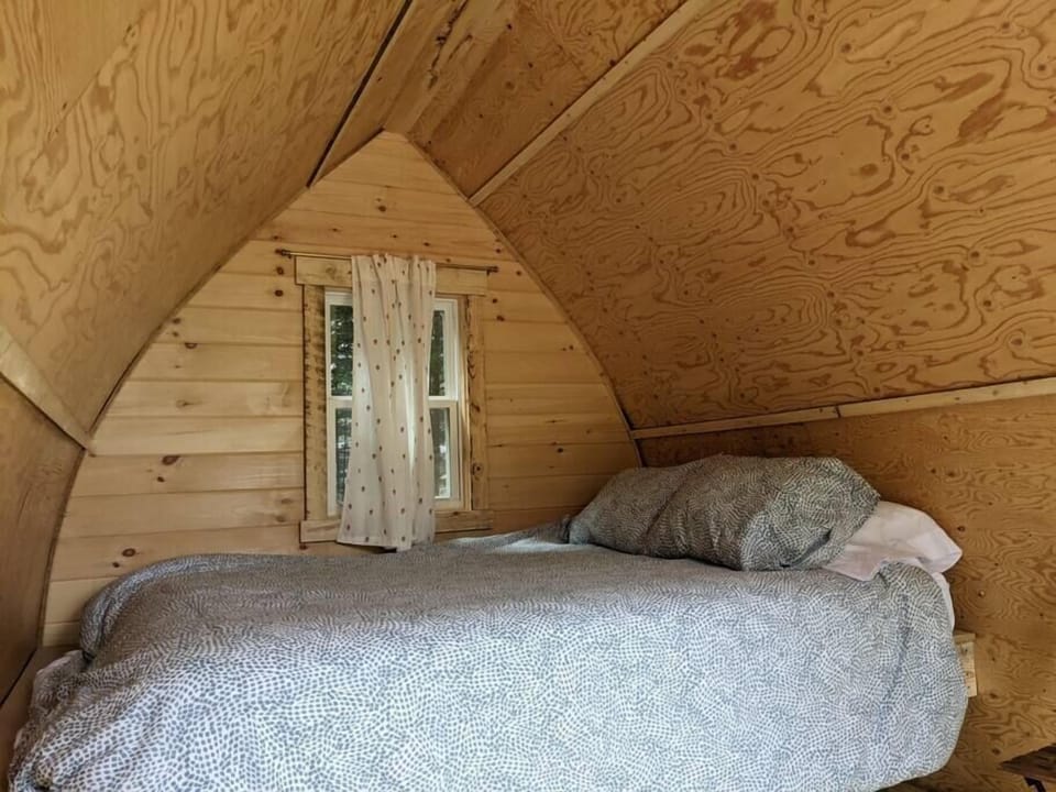 Roomy and comfy bed