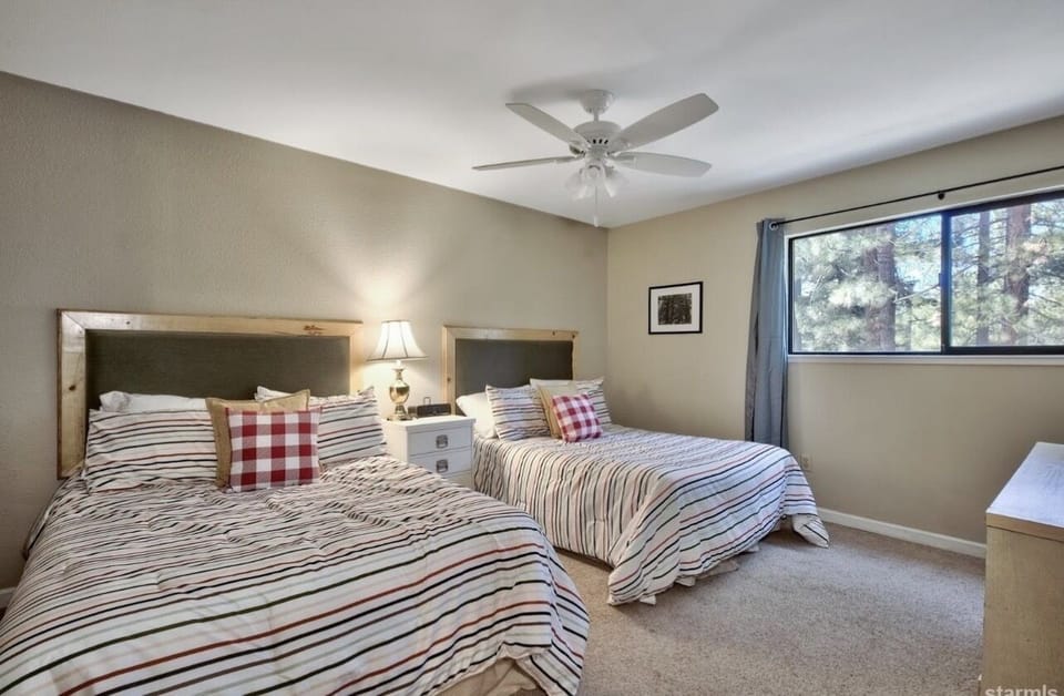 Second bedroom with 2 full beds