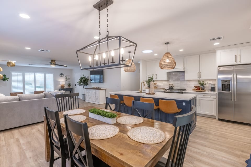 Light, bright, airy & open living spaces.