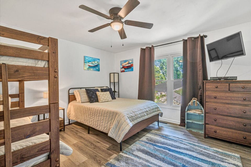 Bright and welcoming, Guest Bedroom 2 has a fresh, airy feel and is perfect for a good night`s sleep.
