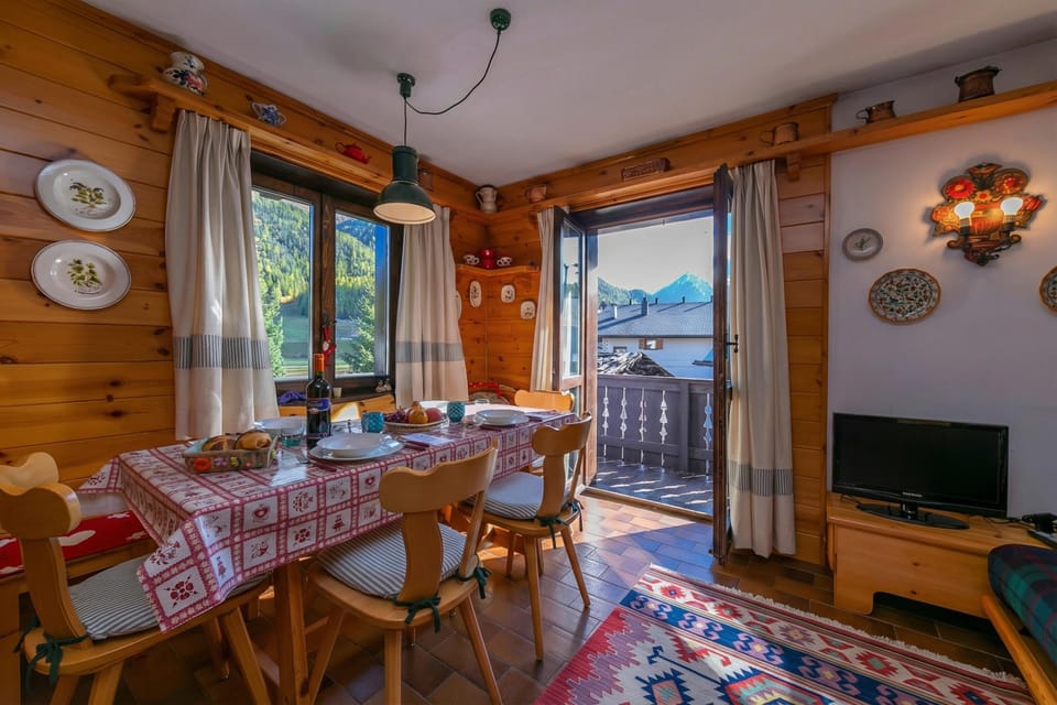 Living and dining room