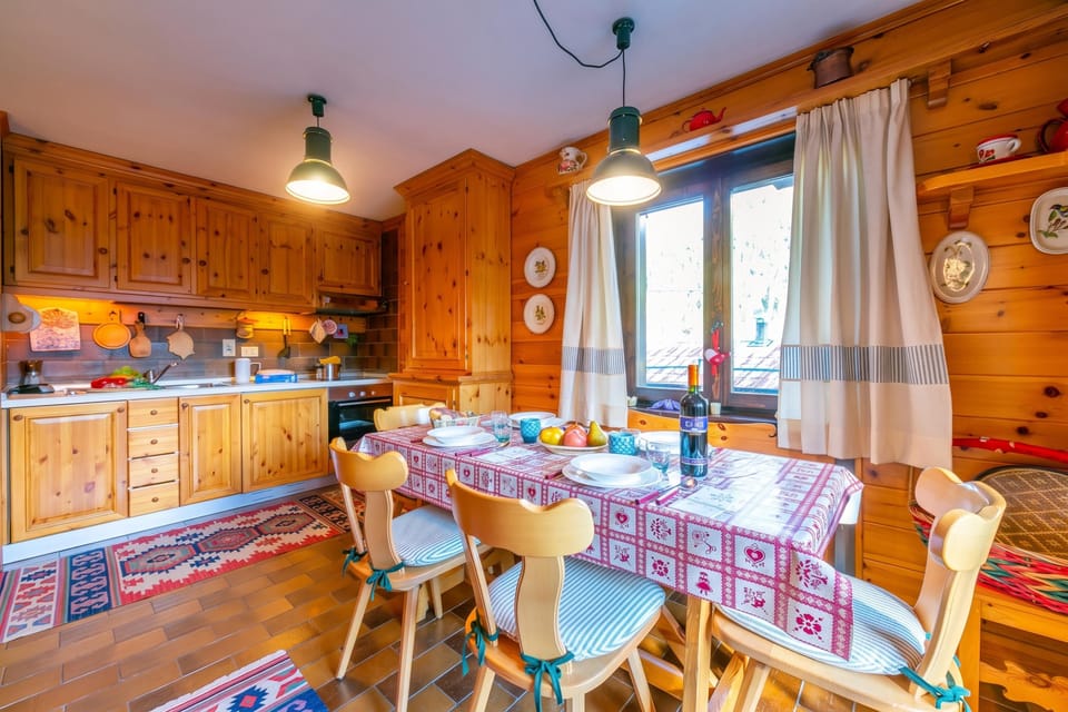 Kitchen and dining area