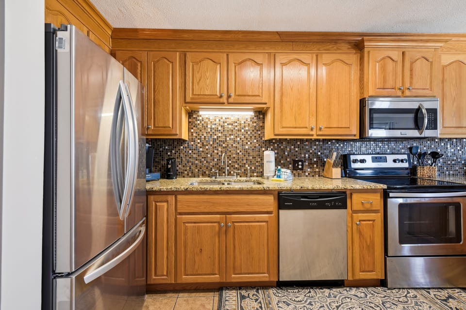 Full Size Kitchen
