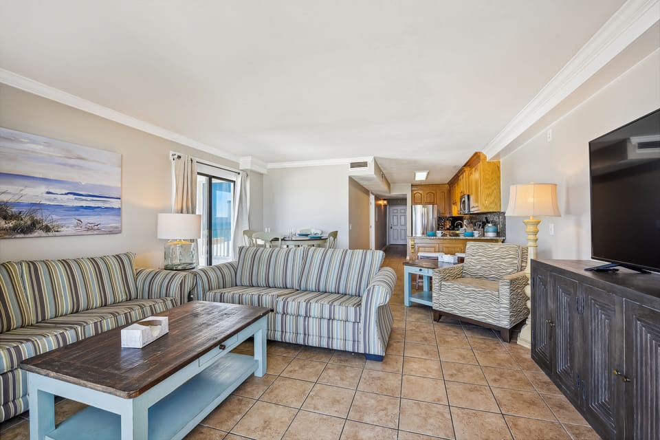 Gulf Front Living Area with Sleeper Sofa