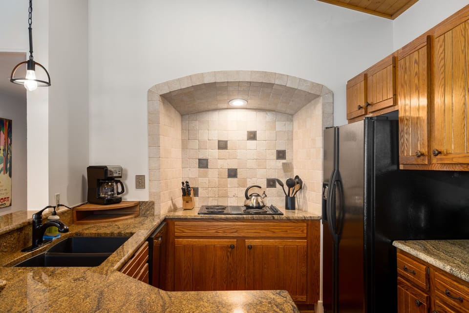 Efficient kitchen to create gourmet meals for the group