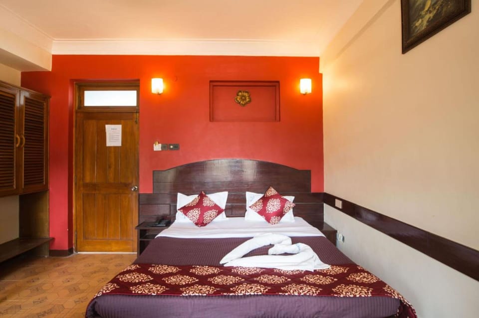 Rollaway beds, free WiFi, bed sheets