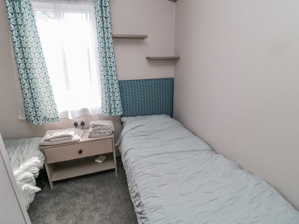 Cottage | 2 bedrooms, individually decorated, individually furnished, free WiFi
